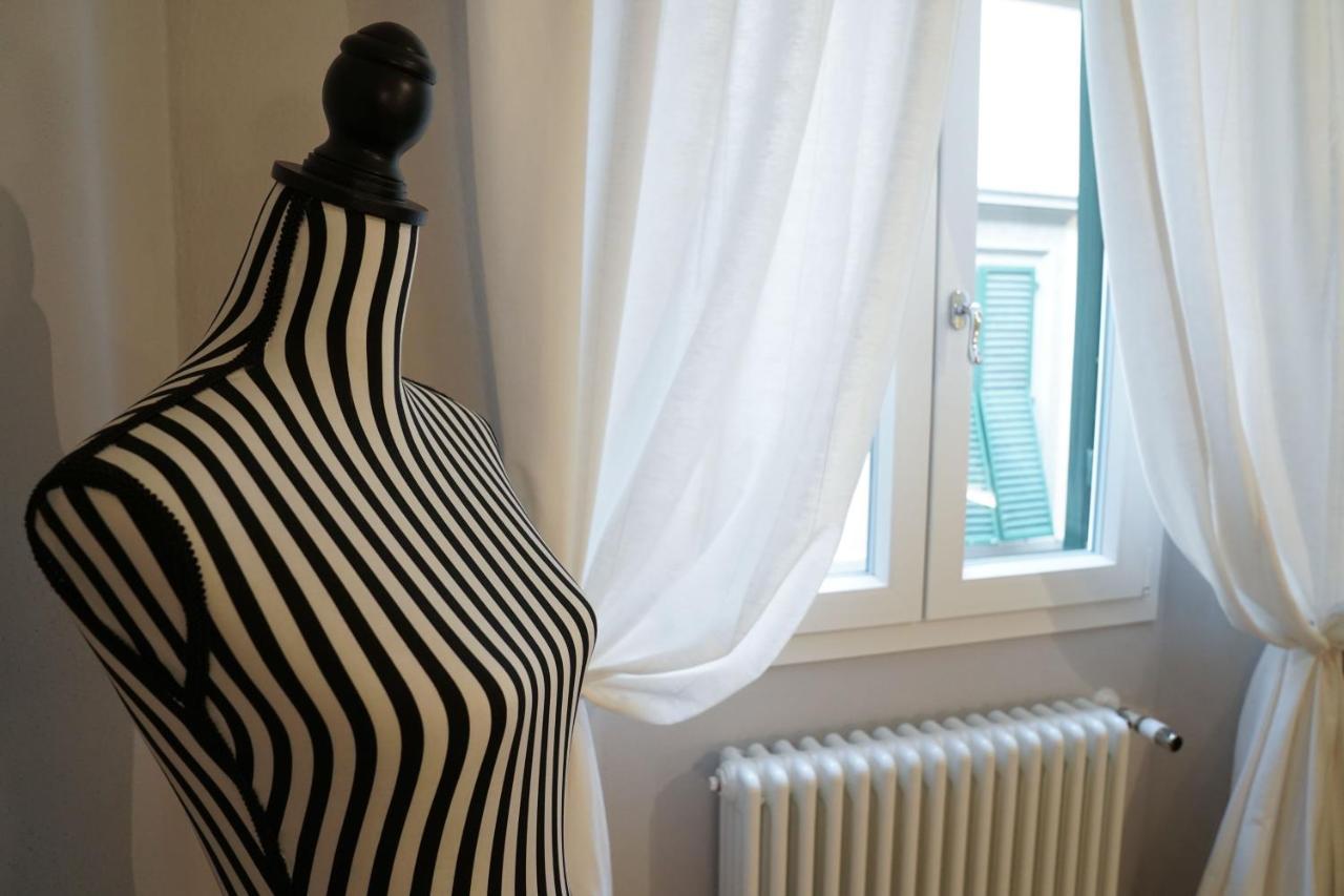 Art Apartment Black & White Suite Florencja Zewnętrze zdjęcie
